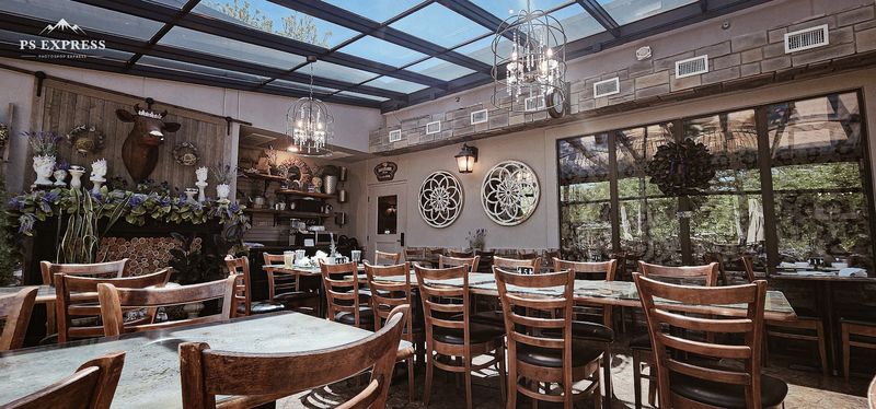 Hours, Reservations, and How to Plan Your Visit