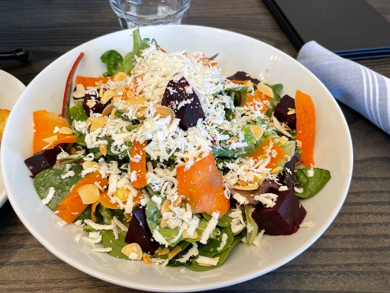 How Endwell Handles Dietary Needs Without Making It Awkward How Endwell Handles Dietary Needs Without Making It Awkward