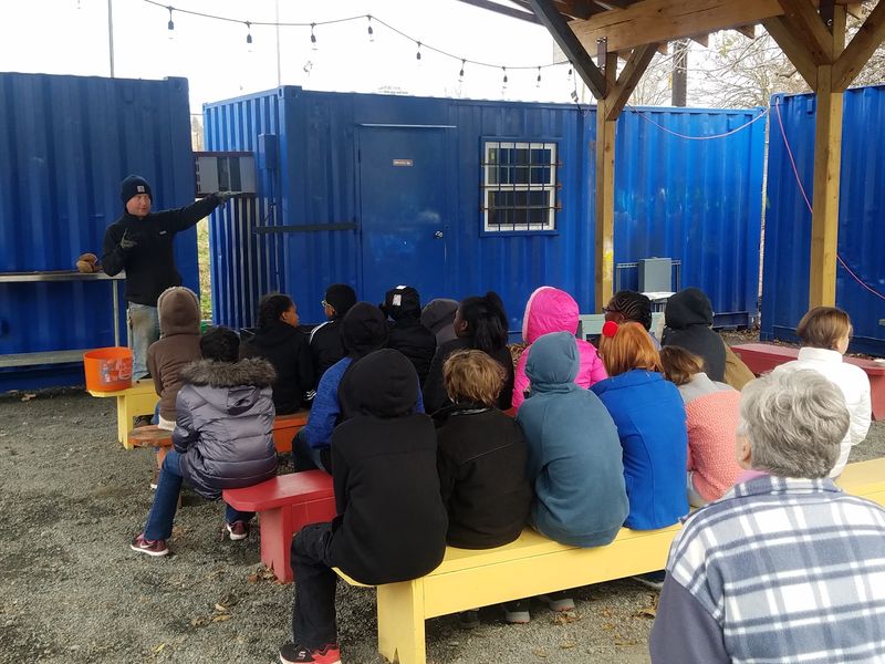 Hundreds of Students, One Outdoor Classroom