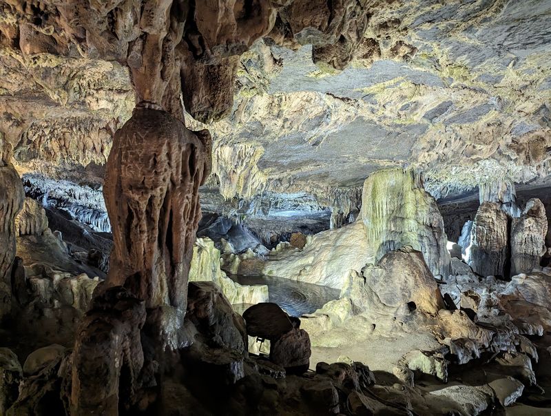Indian Echo Caverns, Hummelstown, Pennsylvania Indian Echo Caverns, Hummelstown, Pennsylvania