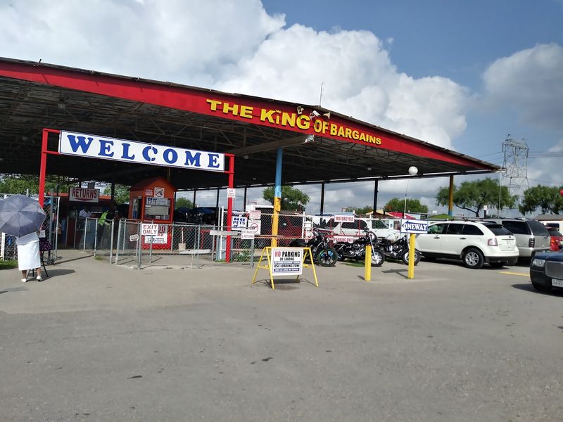 Is This Bargain Wonderland Worth the Trip?