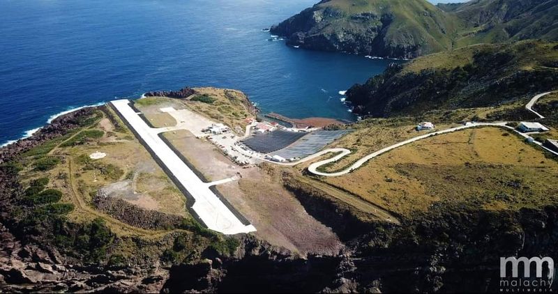 Juancho E. Yrausquin Airport, Saba Juancho E. Yrausquin Airport, Saba