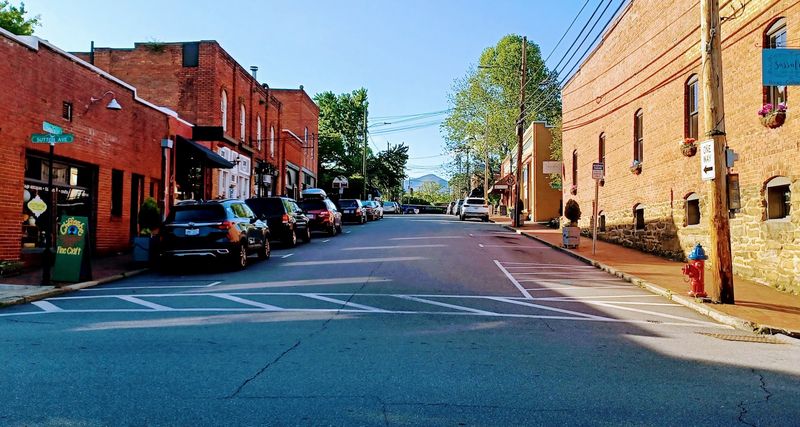 Just Fifteen Minutes From the City Buzz