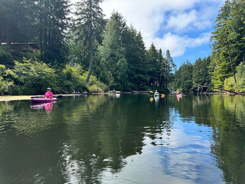 Kayaking and Canoeing on Quiet Water Kayaking and Canoeing on Quiet Water