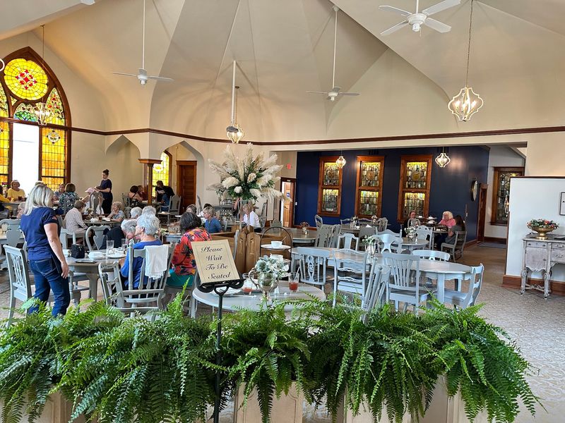 Kickapoo Tea Room (Downs)
