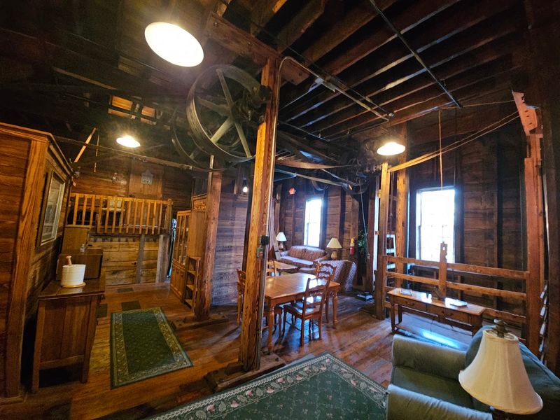 Kid-Friendly Roots and Family Getaway Potential Kid-Friendly Roots and Family Getaway Potential