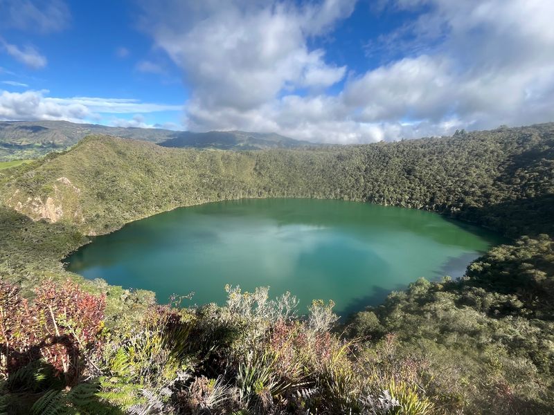 Laguna de Guatavita, Sesquilé, Cundinamarca, Colombia Laguna de Guatavita, Sesquilé, Cundinamarca, Colombia