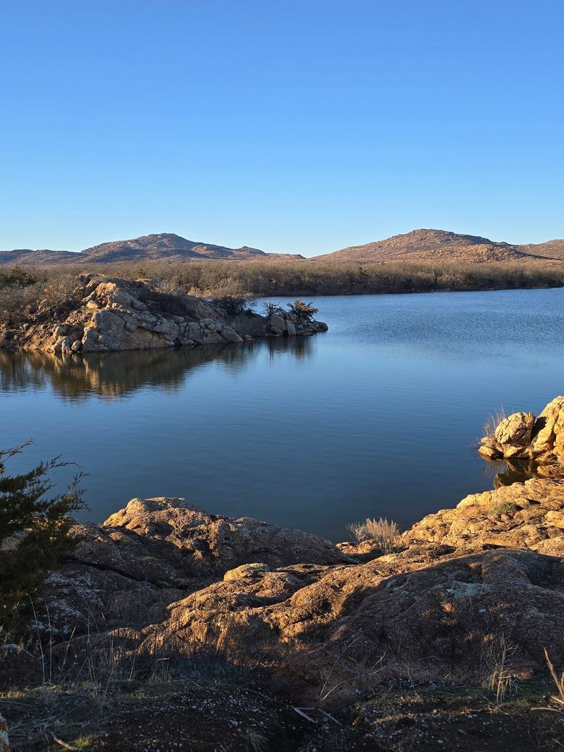 Lakes, Fishing, and Peaceful Picnic Spots Lakes, Fishing, and Peaceful Picnic Spots