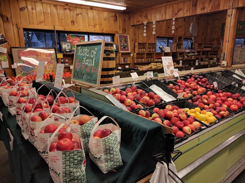 Lanni Orchards, Lunenburg Lanni Orchards, Lunenburg