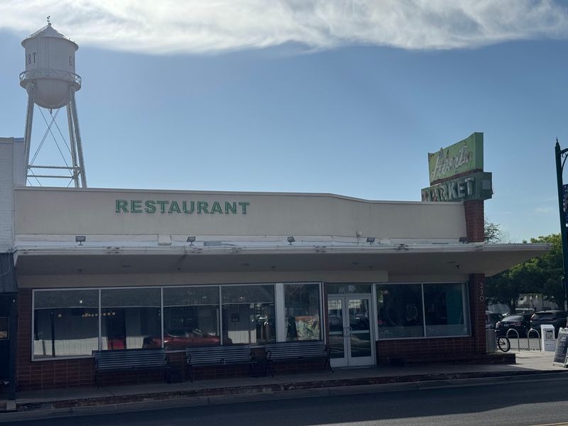 Liberty Market, Gilbert