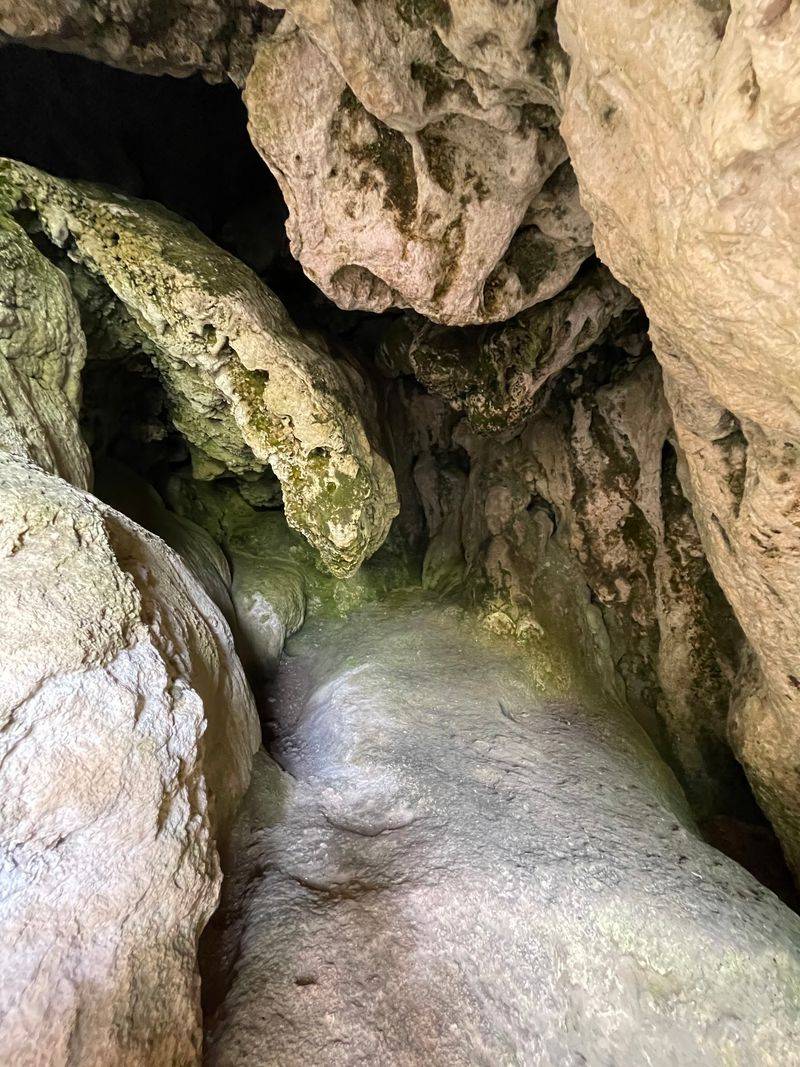 Limestone Caves That Beg to Be Explored Limestone Caves That Beg to Be Explored