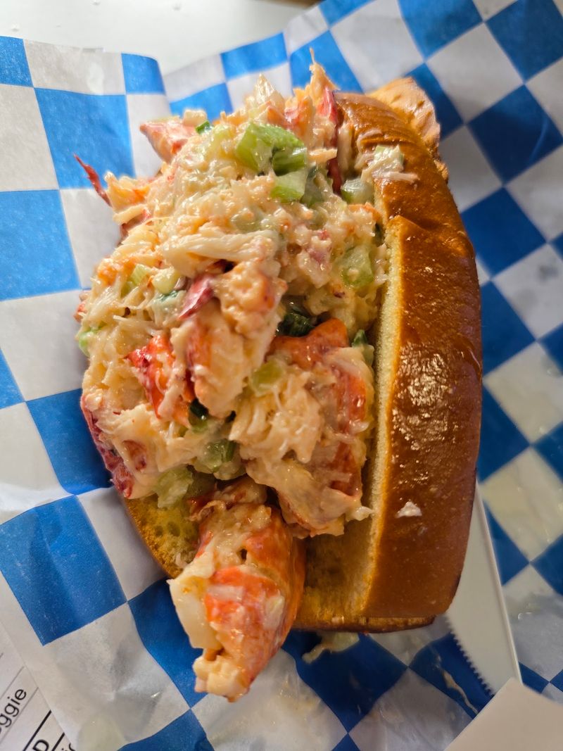 Lobster Rolls Done New England Style Lobster Rolls Done New England Style