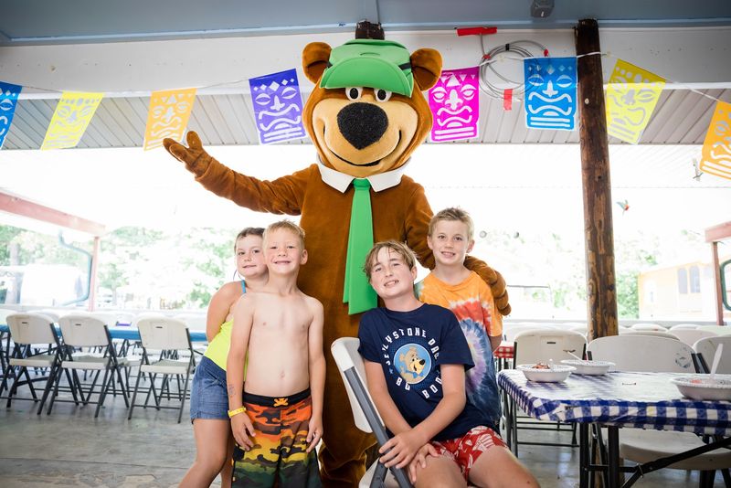 Meeting Yogi And The Character Fun Meeting Yogi And The Character Fun