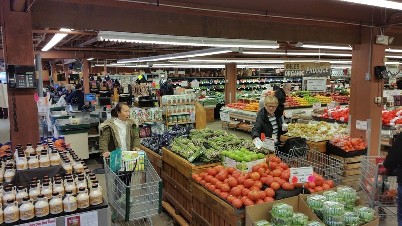 Miles Farmers Market, Solon