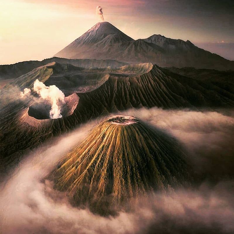 Mount Bromo, East Java, Indonesia Mount Bromo, East Java, Indonesia