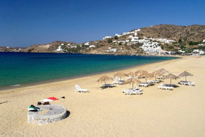 Mylopotas Beach, Ios Mylopotas Beach, Ios