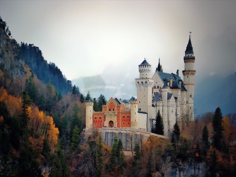 Neuschwanstein Castle, Bavaria Neuschwanstein Castle, Bavaria