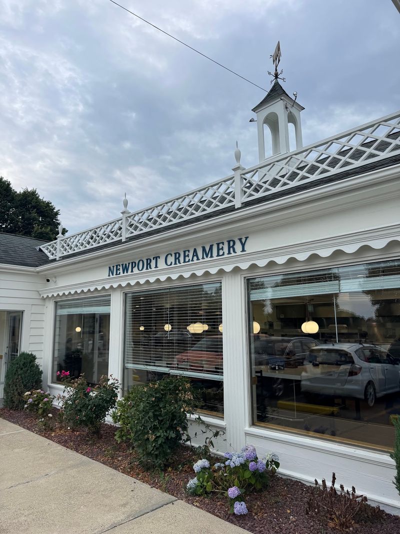Newport Creamery, Middletown, Rhode Island