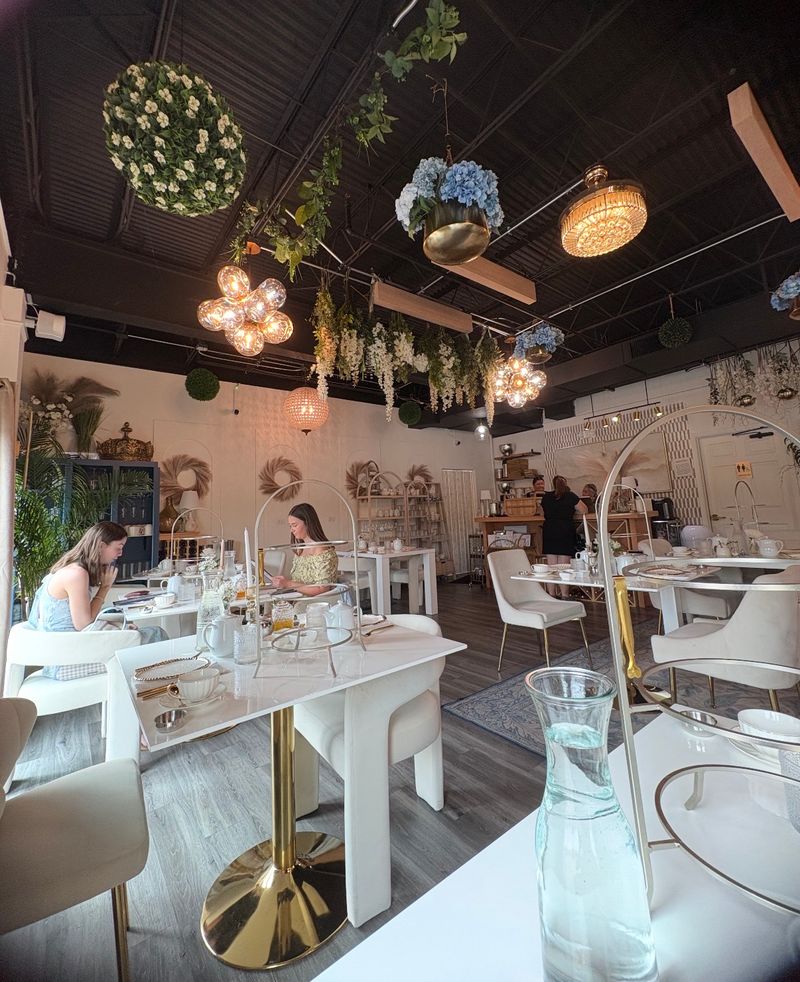 Oak + Rose Tea Room (Geneva)