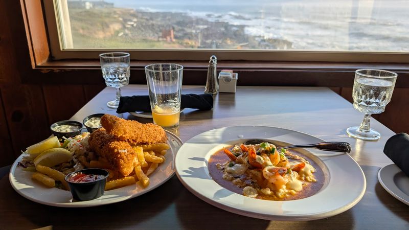 Oceanfront Dining With Unbeatable Views Oceanfront Dining With Unbeatable Views