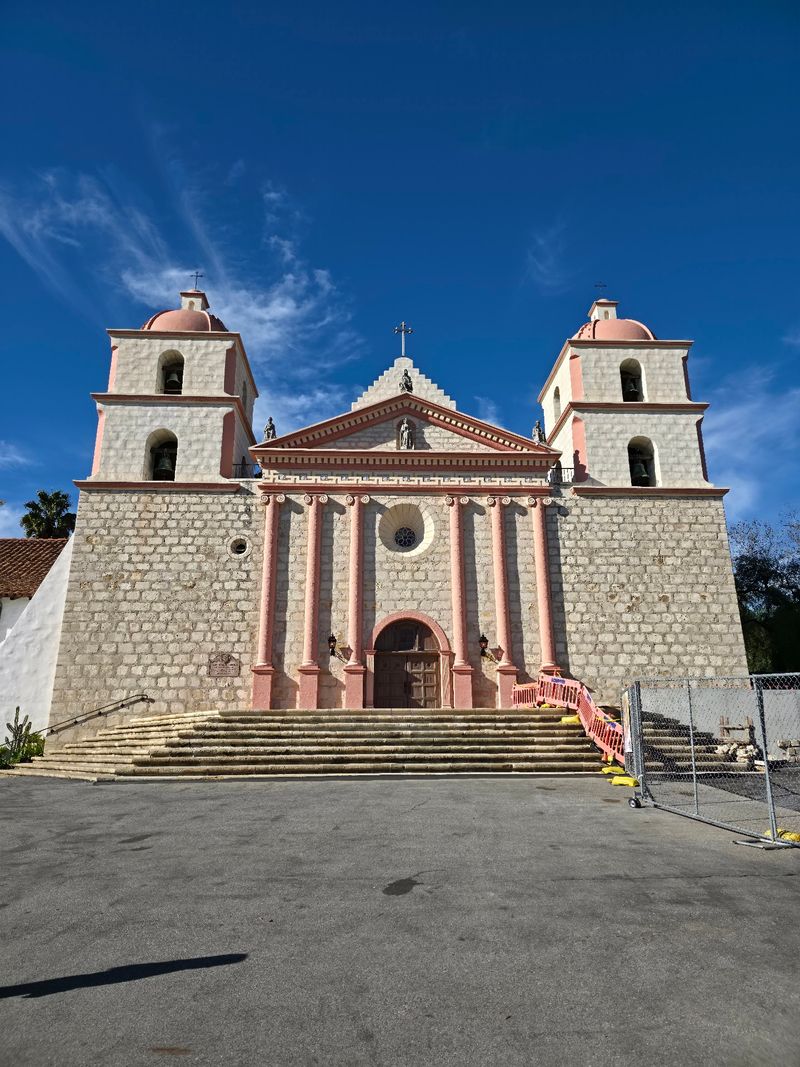 Old Mission Santa Barbara, Santa Barbara, California Old Mission Santa Barbara, Santa Barbara, California