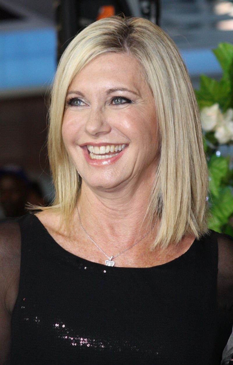 Olivia Newton-John (100 Million+ Records) Olivia Newton-John (100 Million+ Records)