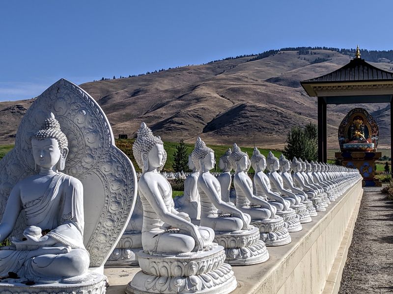 One Thousand Buddhas, Each One Counting One Thousand Buddhas, Each One Counting