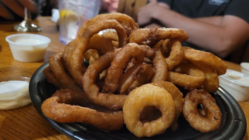 Onion Rings and Appetizers Worth Ordering Onion Rings and Appetizers Worth Ordering