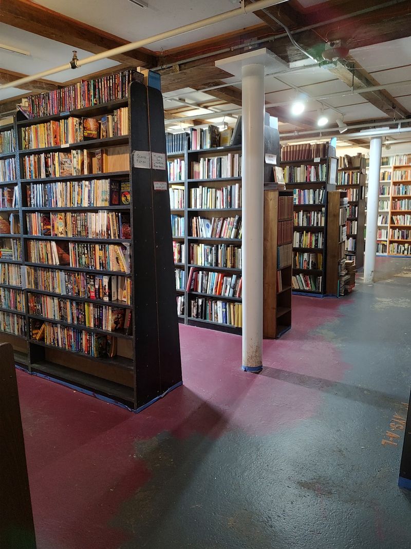 Organized Aisles That Make Browsing Easy Organized Aisles That Make Browsing Easy