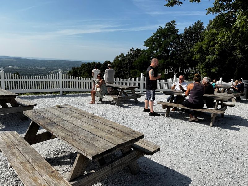 Outdoor Seating Built Around the Scenery