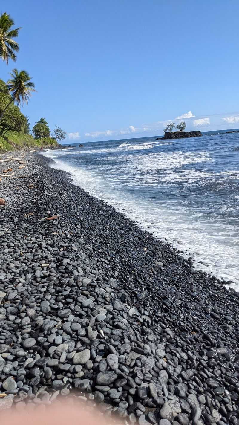 Papenoʻo Beach, Tahiti