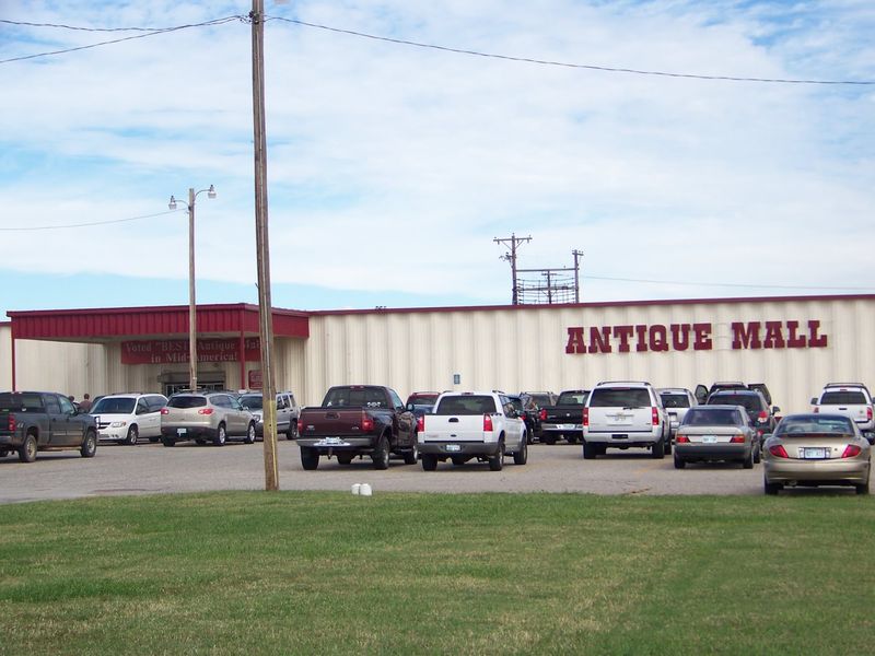 Paramount Antique Mall, Wichita, Kansas