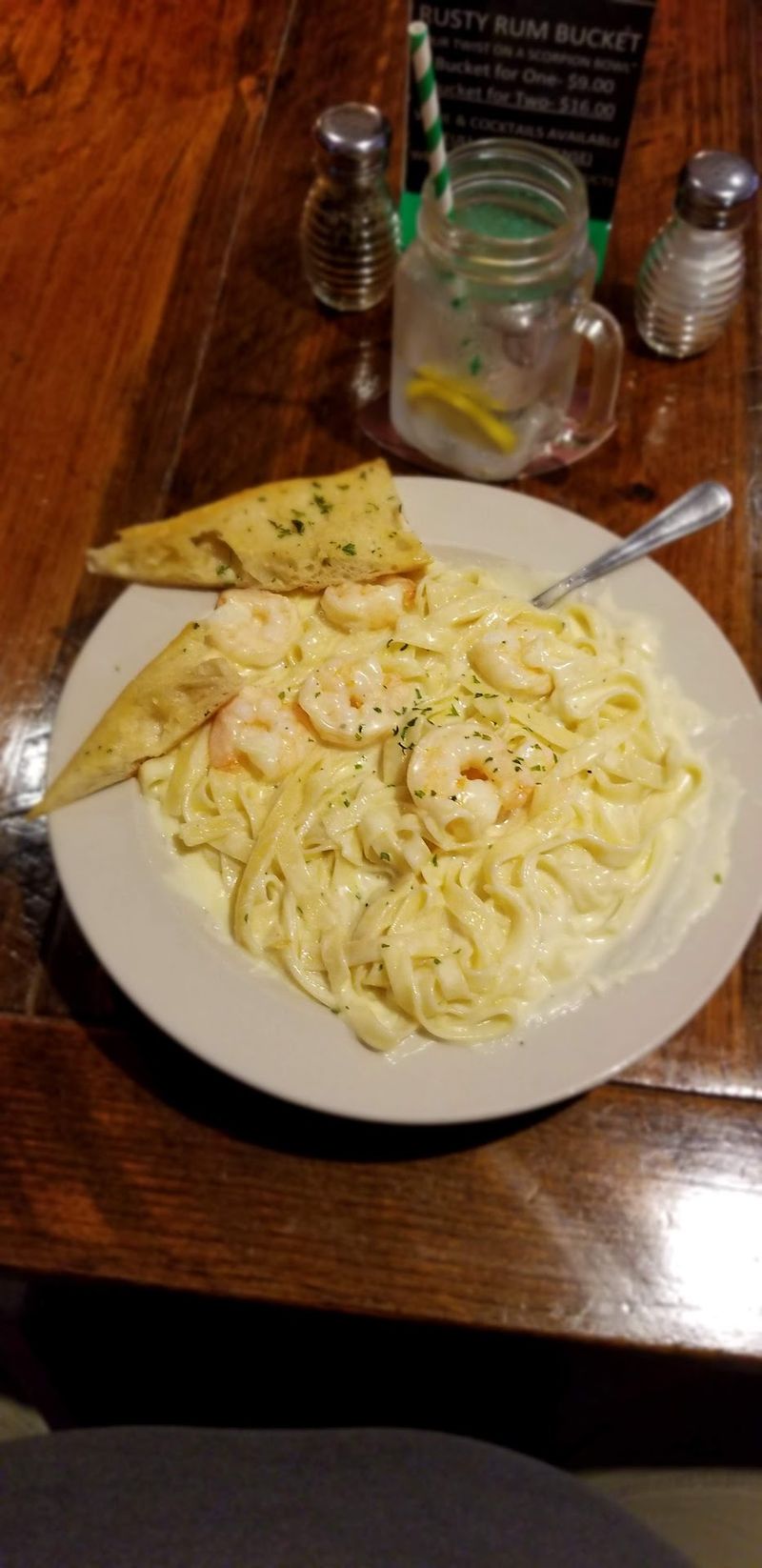Pasta, Sandwiches, and the Generous Middle Ground Pasta, Sandwiches, and the Generous Middle Ground