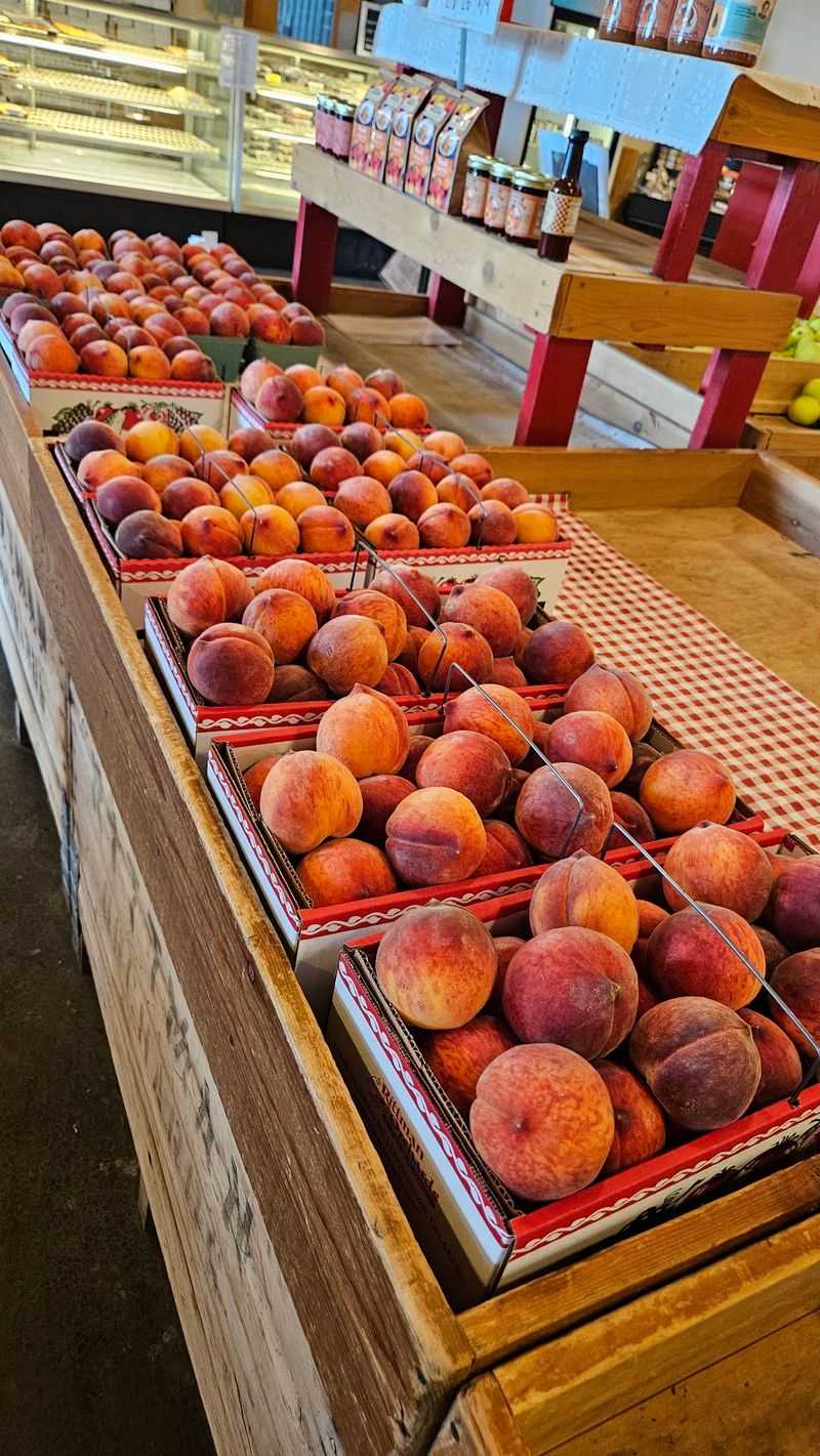 Peaches, Blueberries, and the Sweetness of Summer Produce Peaches, Blueberries, and the Sweetness of Summer Produce