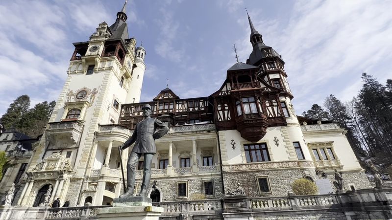 Peleș Castle, Sinaia, Romania Peleș Castle, Sinaia, Romania