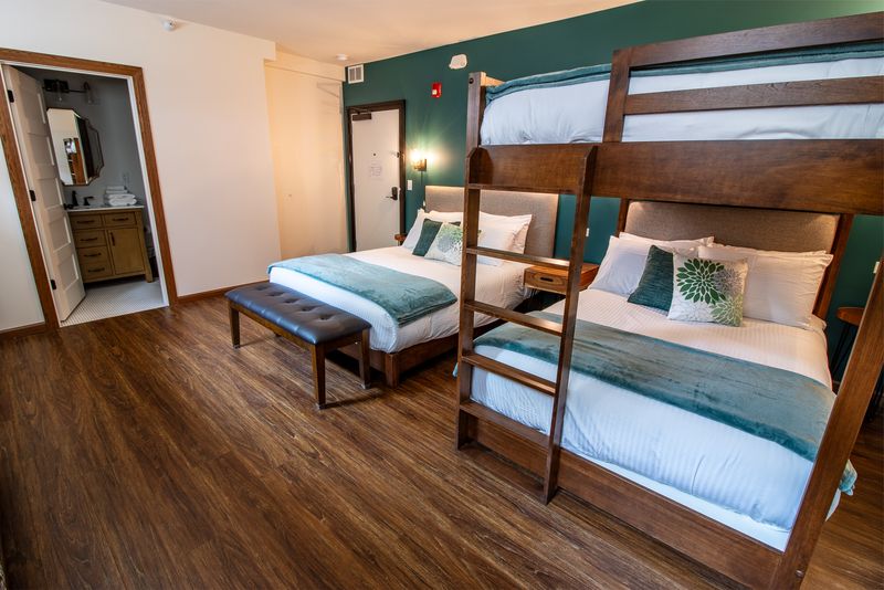Pet-Friendly Rooms That Make Traveling With Animals Less Stressful Pet-Friendly Rooms That Make Traveling With Animals Less Stressful
