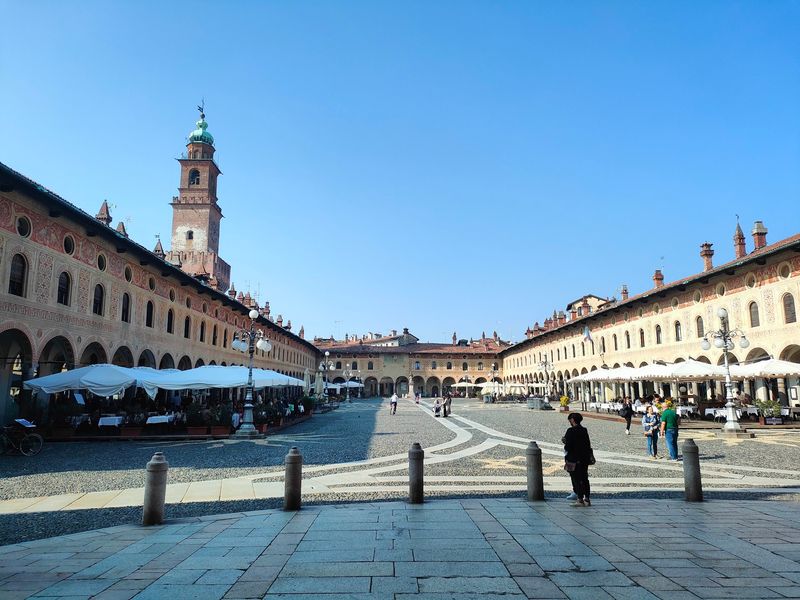 Piazza Ducale, Vigevano, Italy Piazza Ducale, Vigevano, Italy
