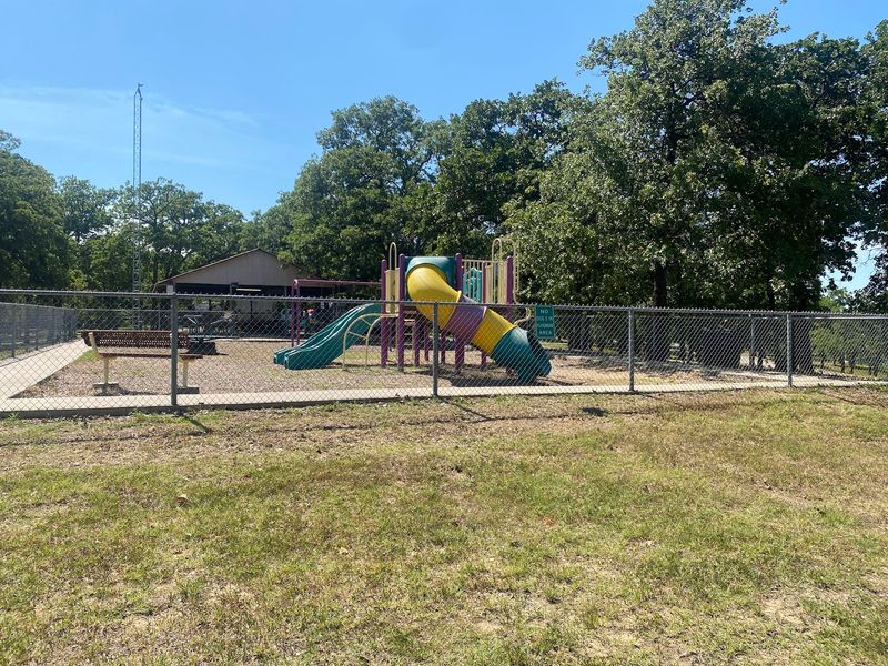 Picnic Areas, the Lodge Pavilion, and Family Gathering Spaces Picnic Areas, the Lodge Pavilion, and Family Gathering Spaces