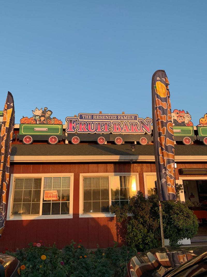Planning Your Visit: Hours, Parking, and Cost