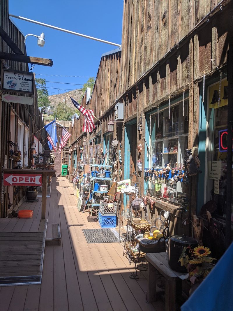Planning Your Visit to Virginia City Planning Your Visit to Virginia City