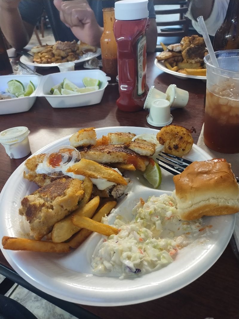 Platters, Ceviche, and the Catch of the Day Platters, Ceviche, and the Catch of the Day