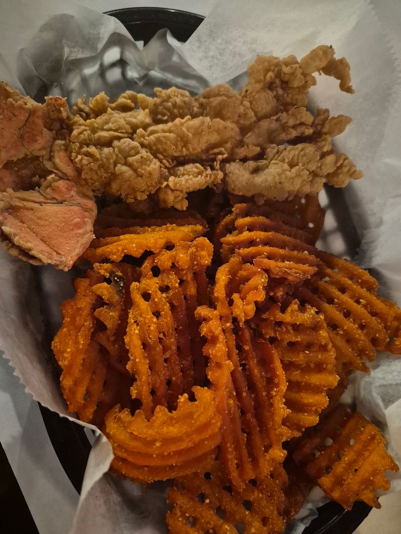 Po'boys, Baskets, and Fried Favorites