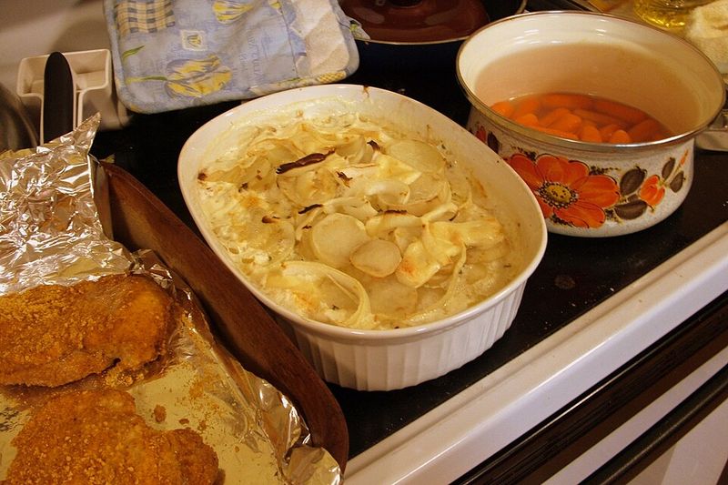 Potatoes au Gratin Potatoes au Gratin