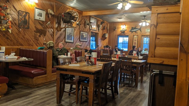 The Atmosphere Inside: Quirky, Warm, and Completely Unpretentious The Atmosphere Inside: Quirky, Warm, and Completely Unpretentious