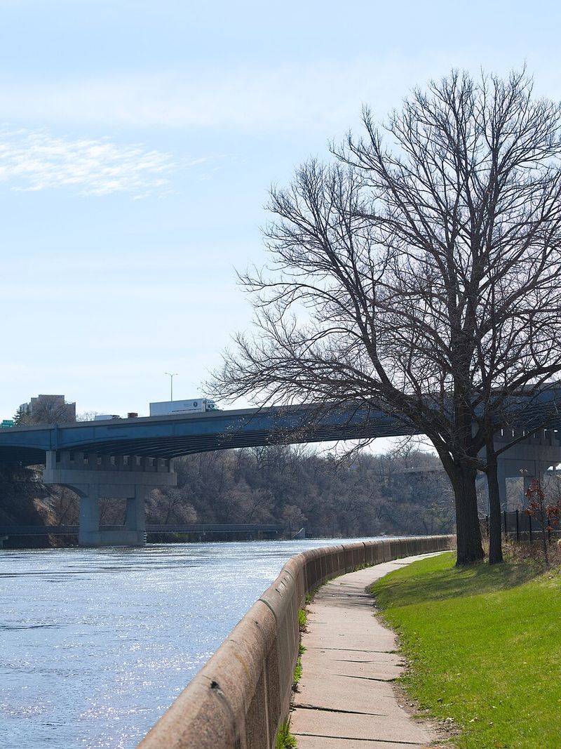 Practical Tips for Visiting Cedar-Riverside