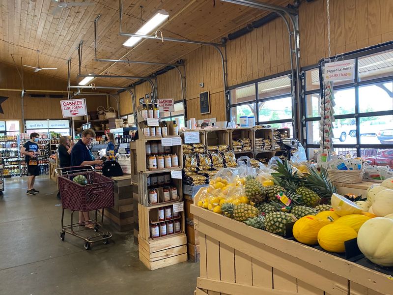 Produce Place Market & Deli, Willoughby Hills