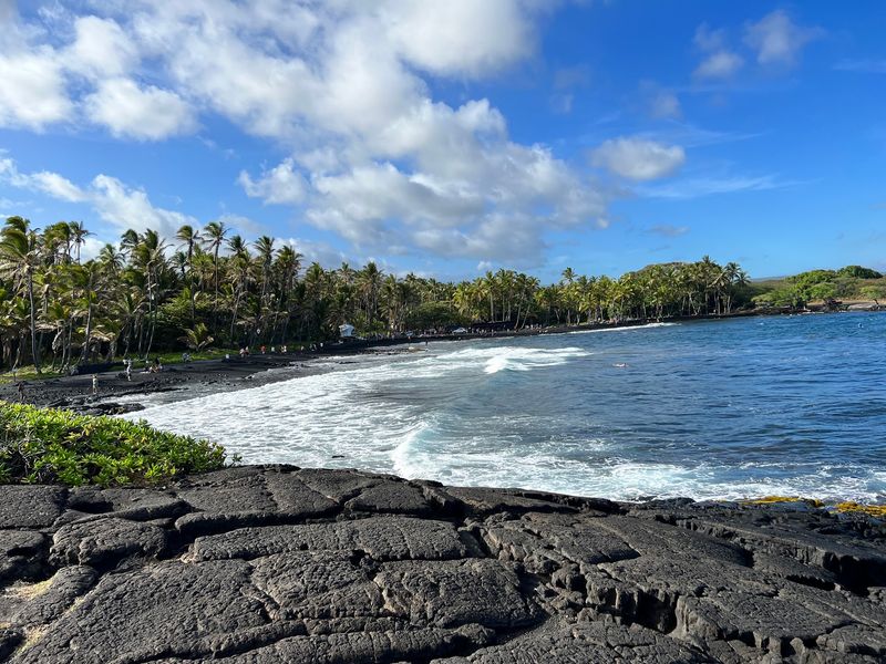 Punaluʻu Black Sand Beach, Hawaii