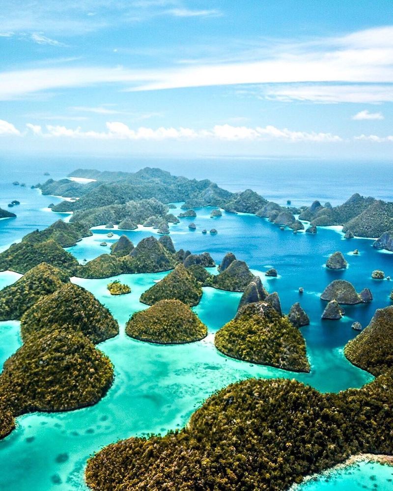 Raja Ampat, Indonesia Raja Ampat, Indonesia