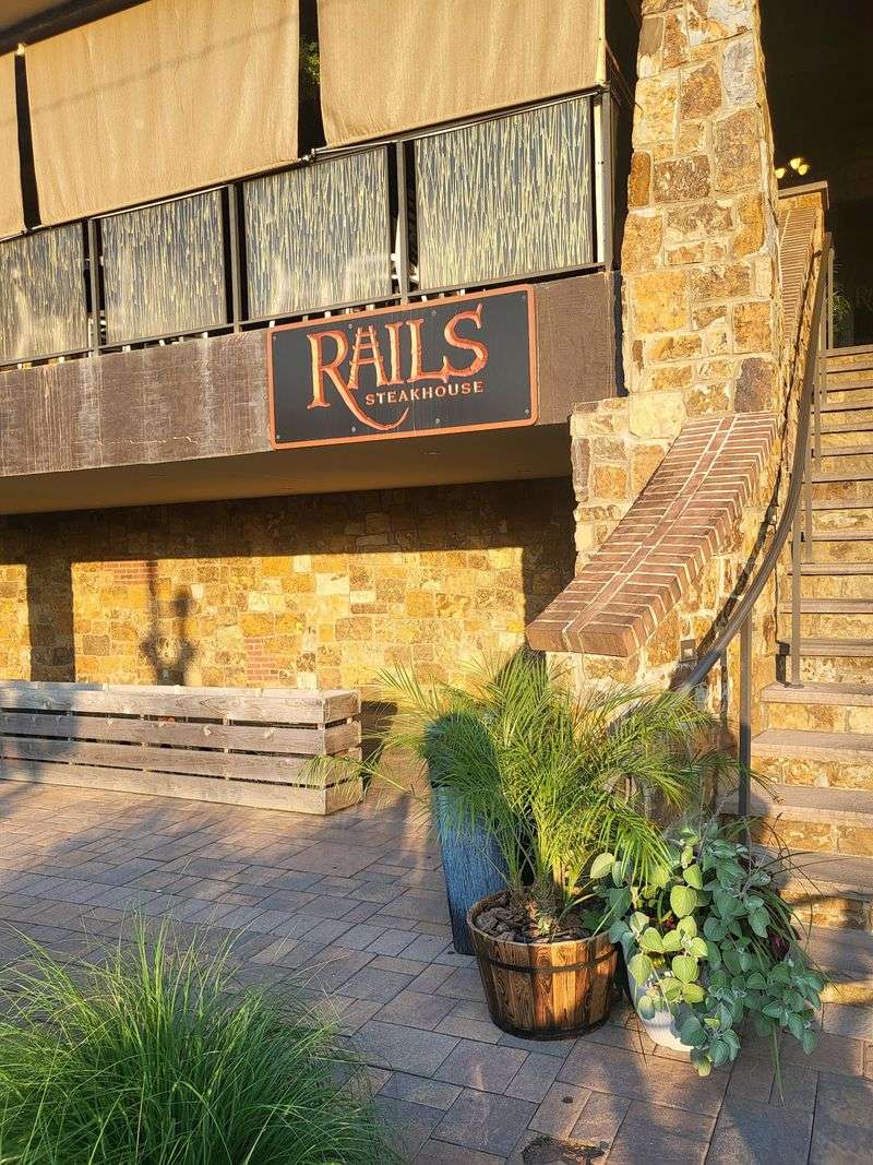 Reservations, Hours, and the Best Planning Move