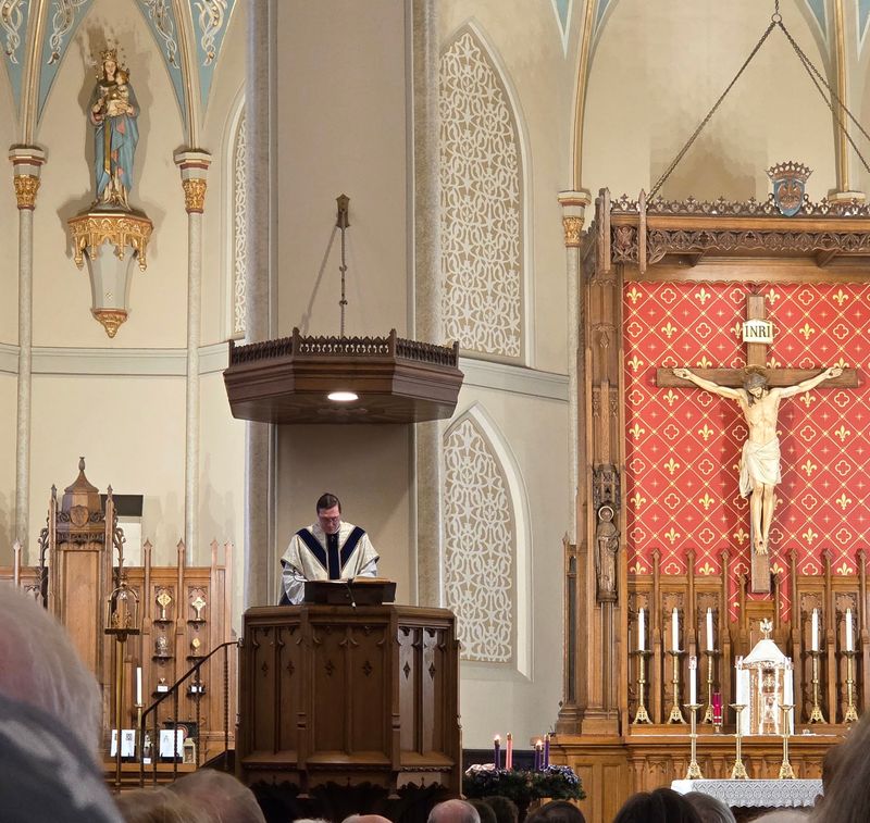 Reverent Mass in Latin and Ad Orientem